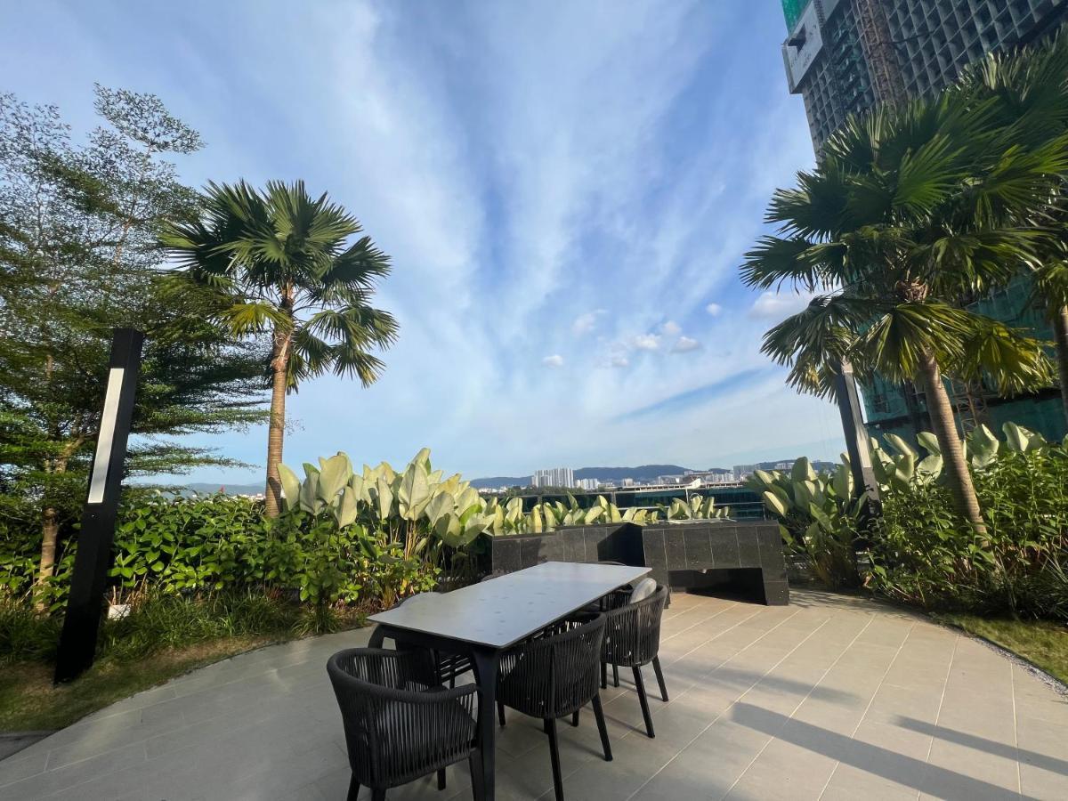 Luxury Suites At Eaton Klcc Куала-Лумпур Экстерьер фото