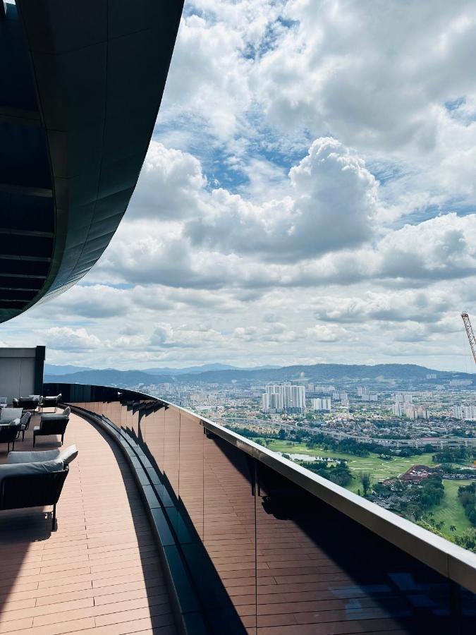 Luxury Suites At Eaton Klcc Куала-Лумпур Экстерьер фото